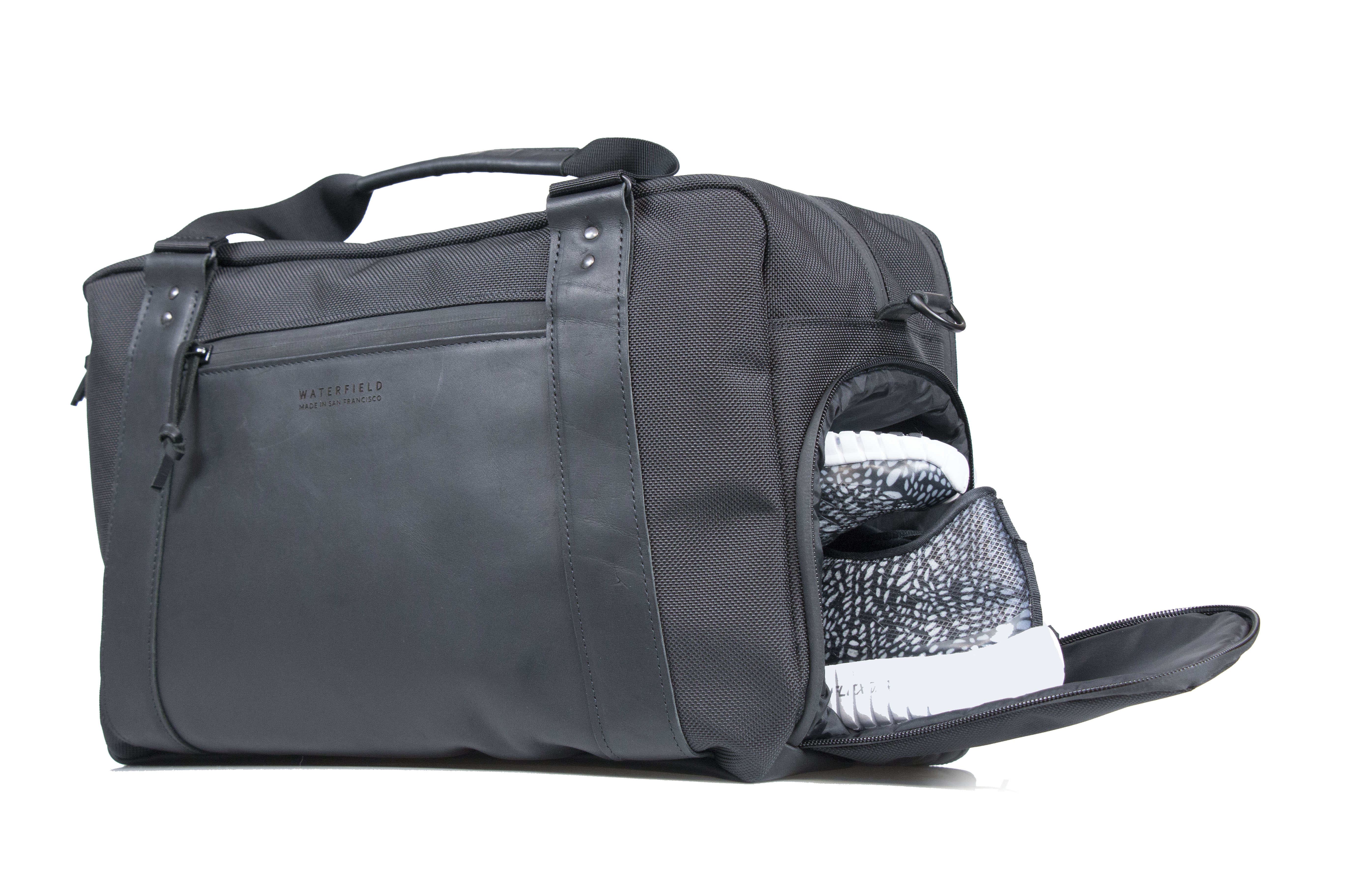 holdall with shoe compartment